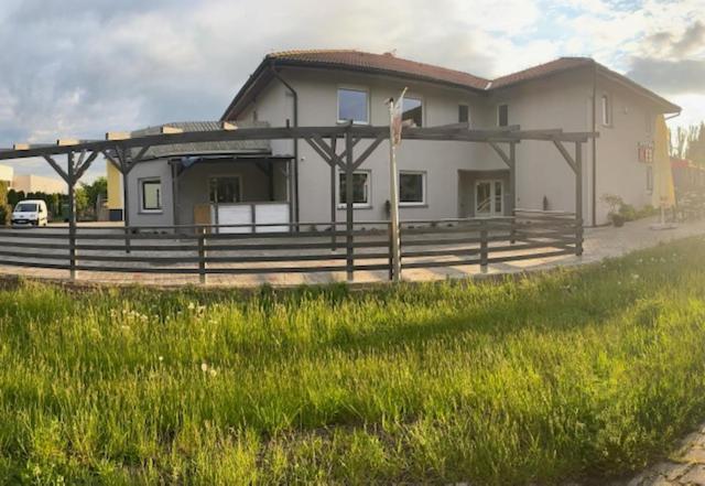 Apartamenty Zatorze Leszno  Eksteriør billede